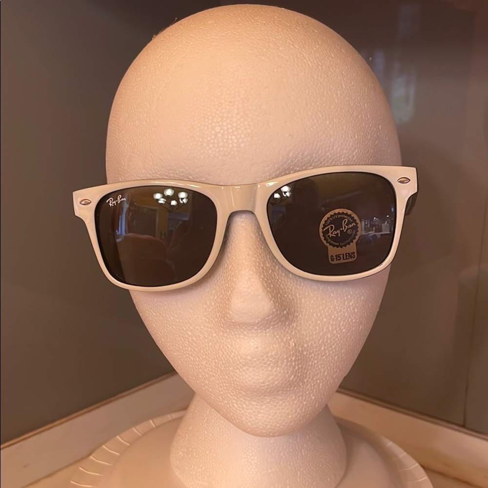 Ray-Ban White Classic Eyewear